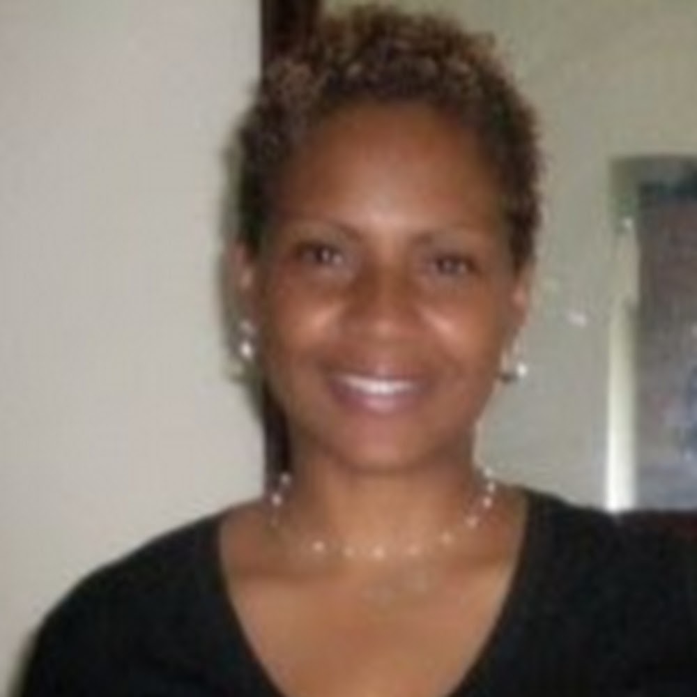 Meet your Posher, Yolanda